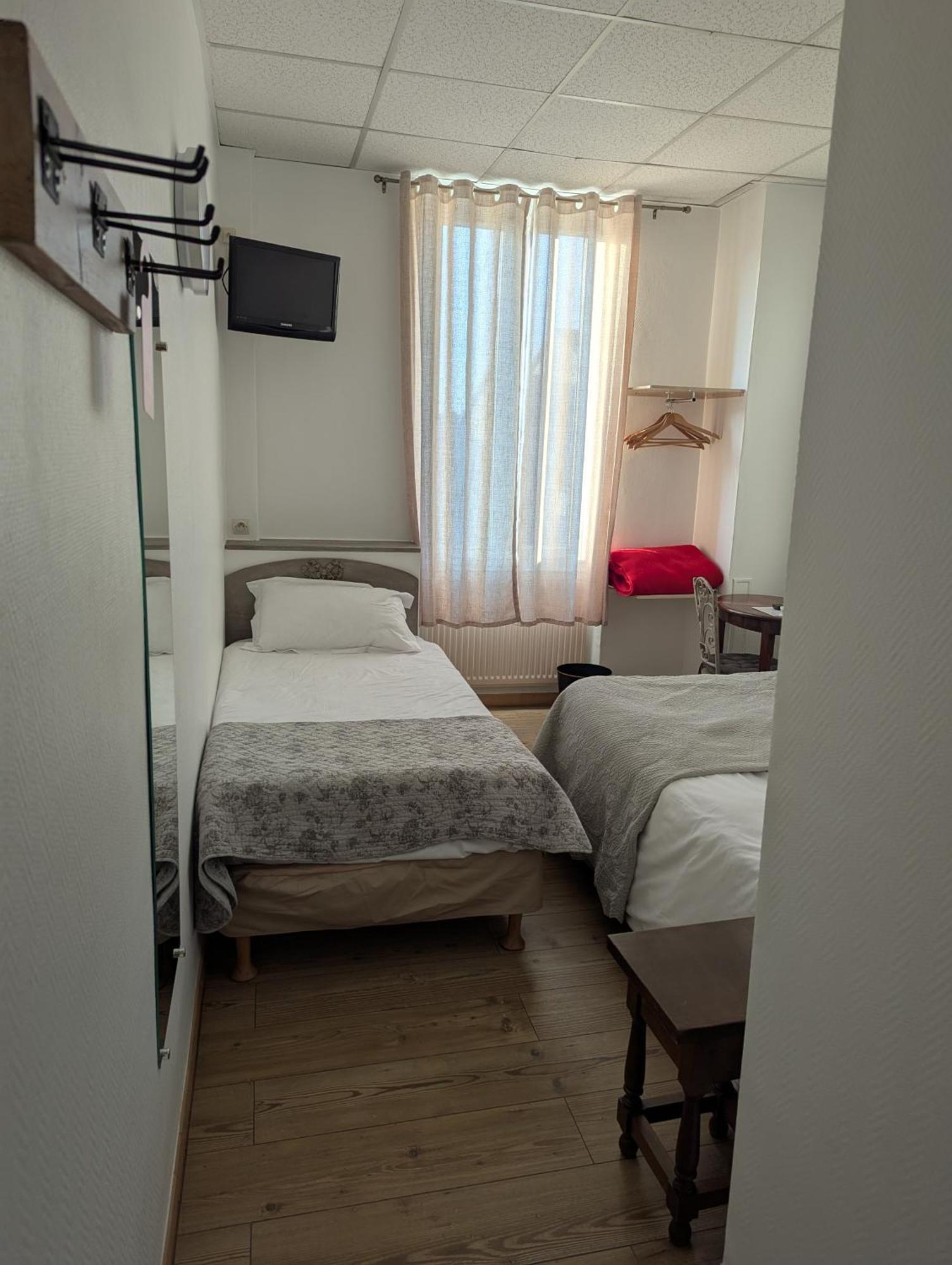 Hotel Du Parc Монтелімар Номер фото