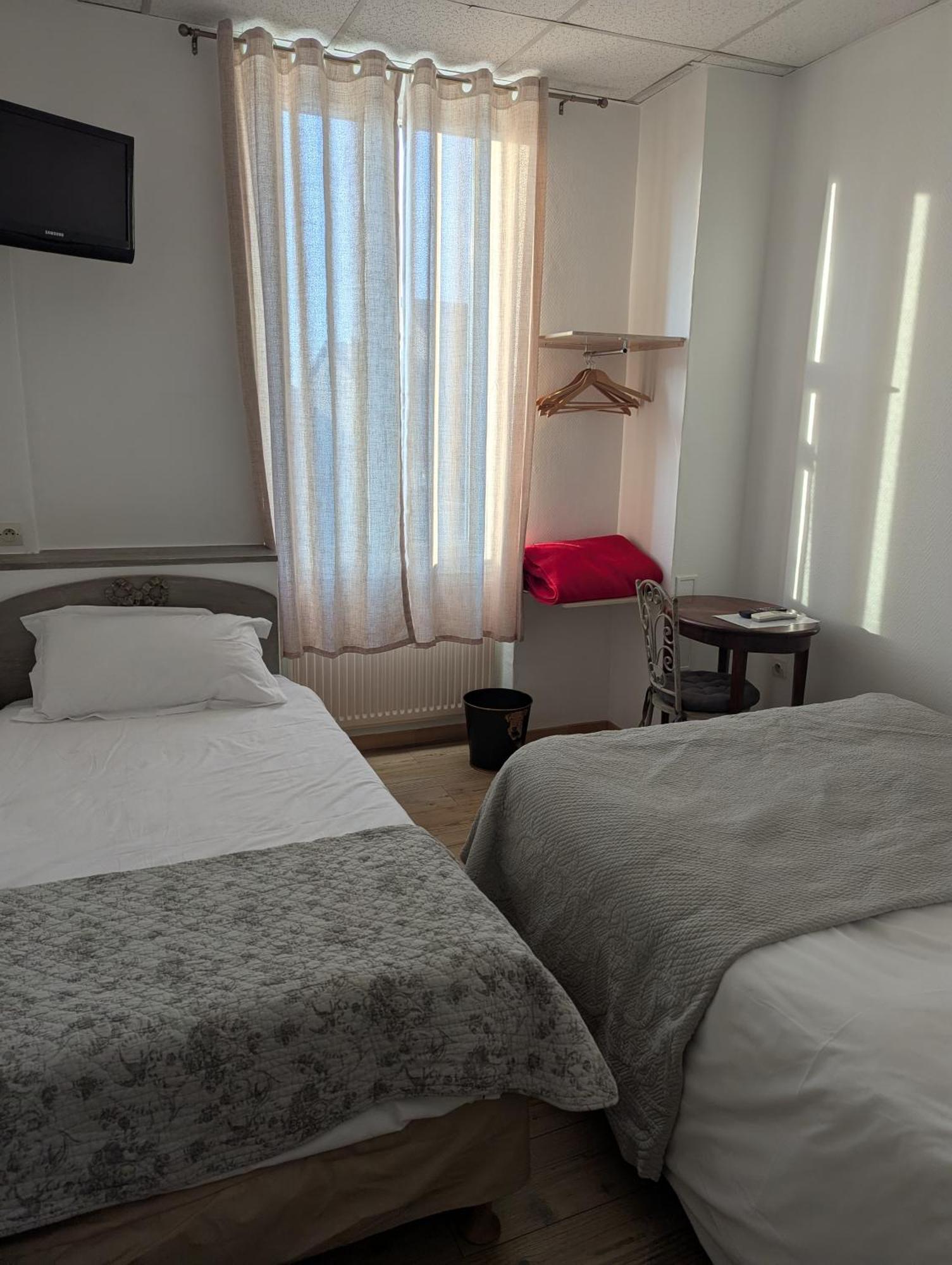 Hotel Du Parc Монтелімар Номер фото