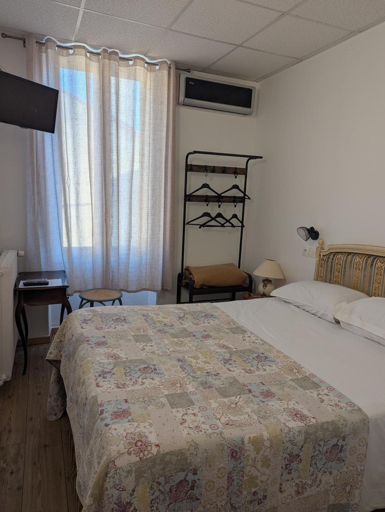 Hotel Du Parc Монтелімар Номер фото