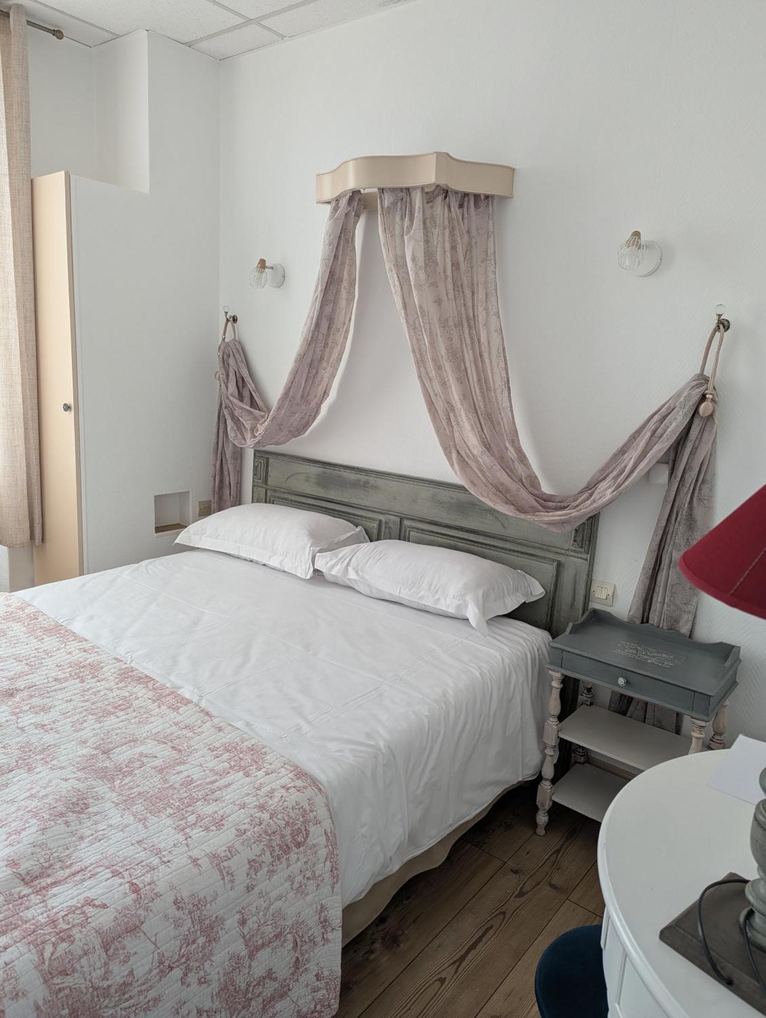 Hotel Du Parc Монтелімар Номер фото