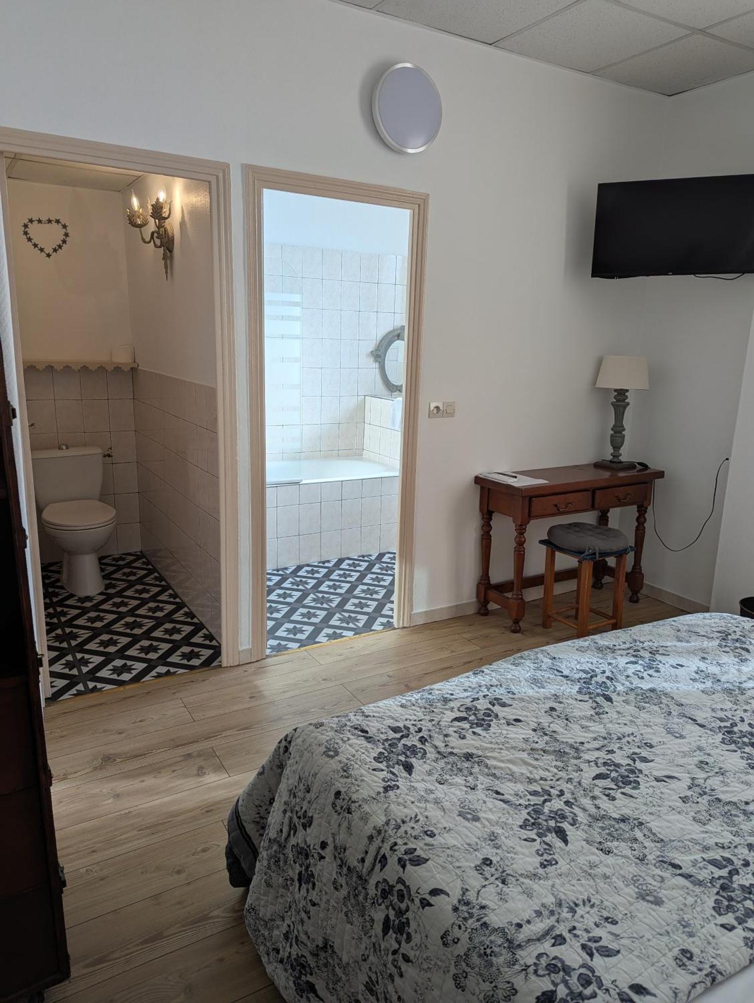 Hotel Du Parc Монтелімар Номер фото